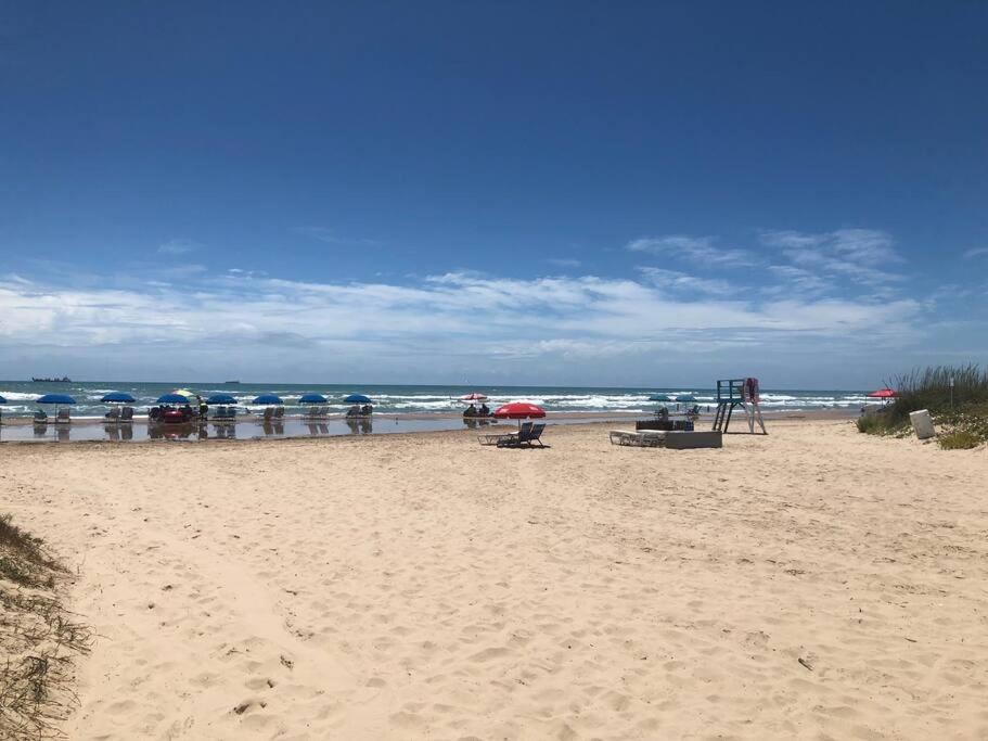 2 Bed 2 Bath 1St Fl Condo By Beach W Washer Dryer South Padre Island Buitenkant foto