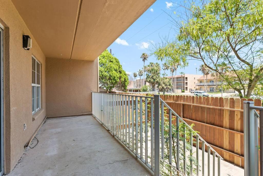 2 Bed 2 Bath 1St Fl Condo By Beach W Washer Dryer South Padre Island Buitenkant foto